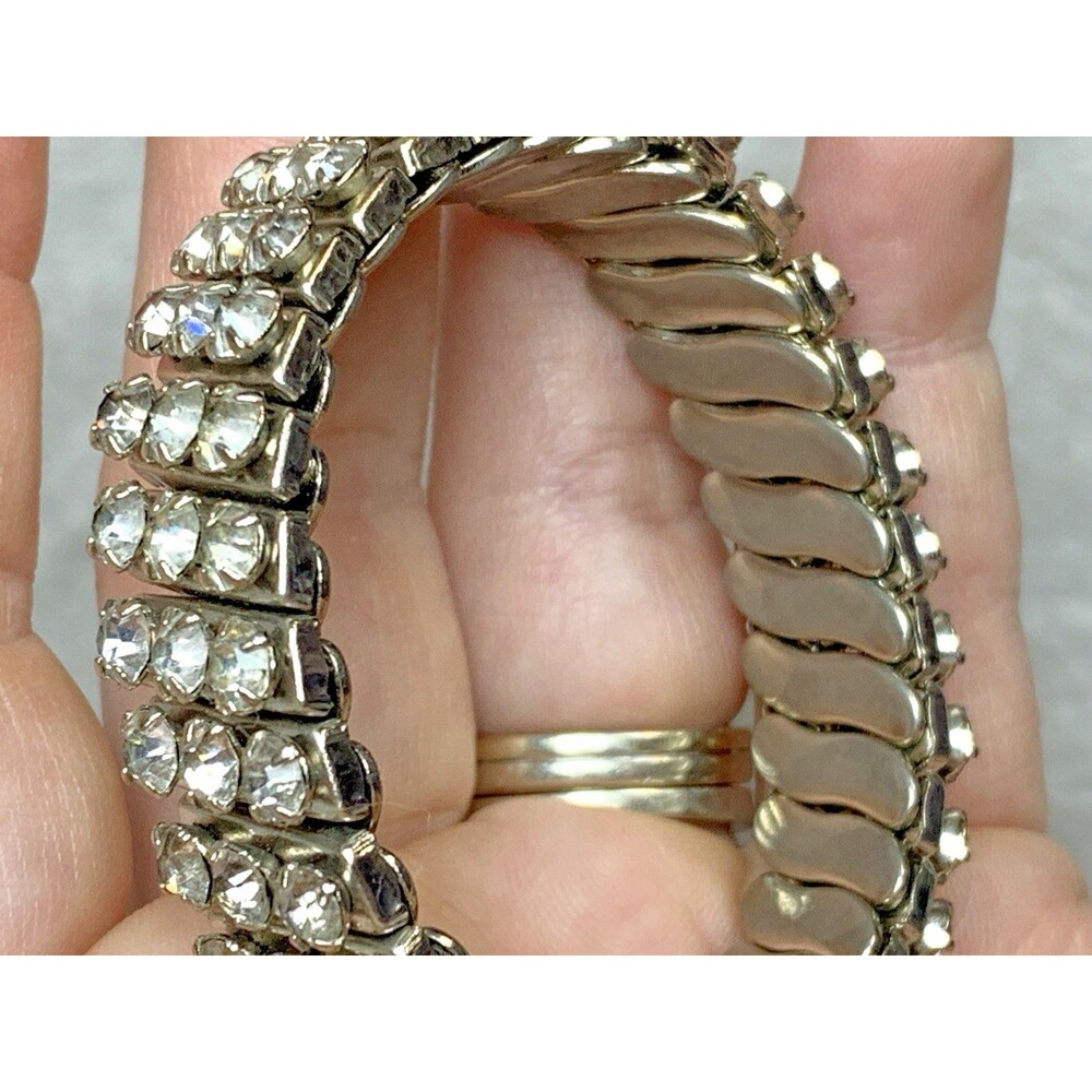 Lot of 2 Vintage Rhinestone Stretch Bracelets Parco Silver Tone Crystal Glam - Picture 11 of 13